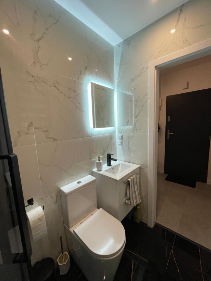 Katowice Apartament Spodek Modrzewiowa 24 Leilighet Eksteriør bilde